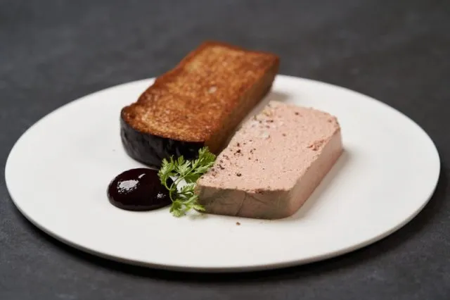 Gdzie zjeść najlepsze foie gras w Warszawie?